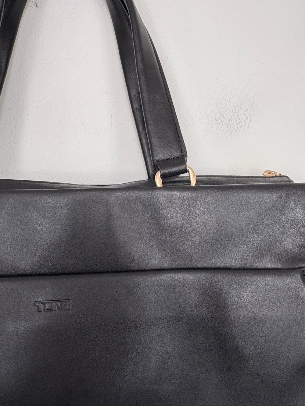 Tumi || Voyageur Vail Tote Medium Black Leather Light Gold Hardware - Picture 4 of 11
